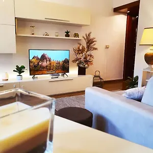 King Center 9 Posti Letto- Grande Terrazza - 2 Bagni Privati Apartment Como