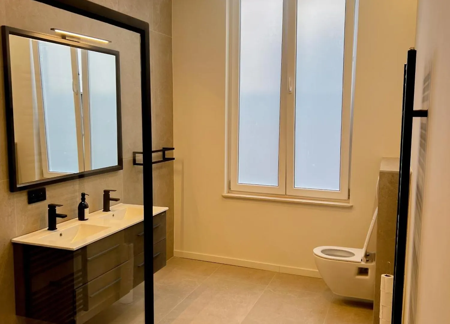 Mayfair Suites Antwerpen 0*,