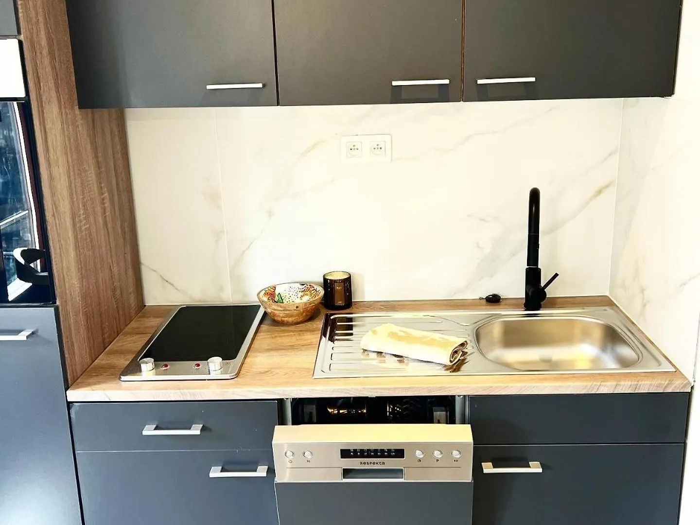 Apartment Mayfair Suites Antwerp Belgium