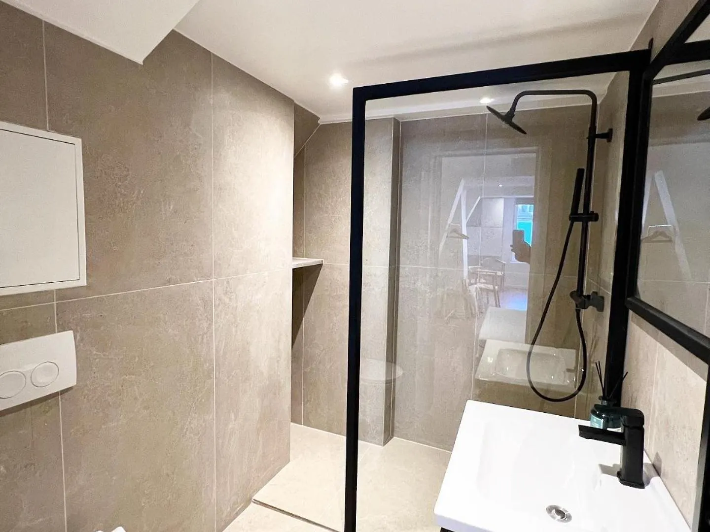 Apartment Mayfair Suites Antwerp